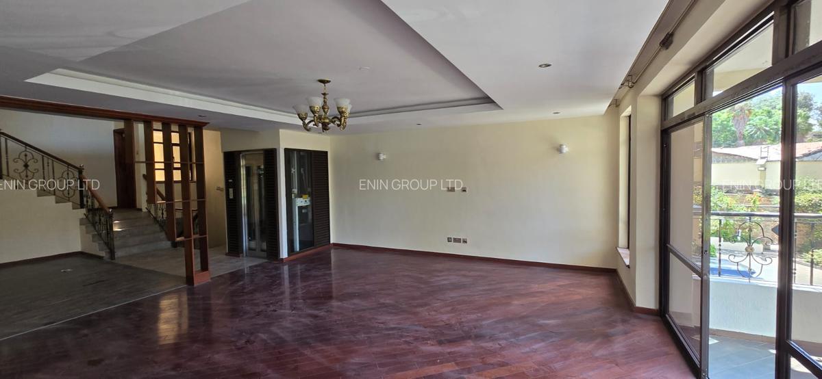 5 Bed Townhouse with En Suite at Convent Drive - 6
