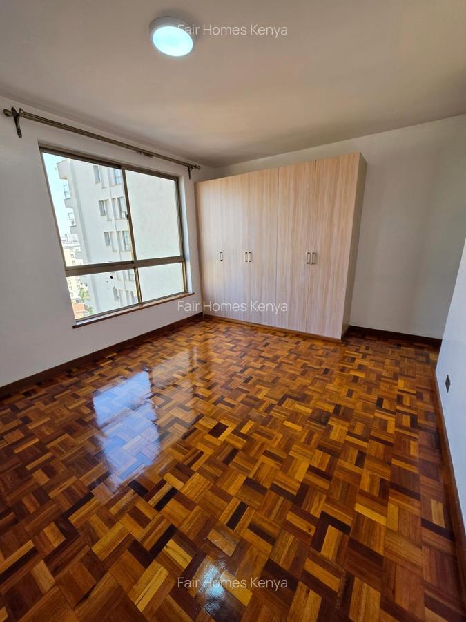 3 Bed Apartment with En Suite at Othaya Road - 16