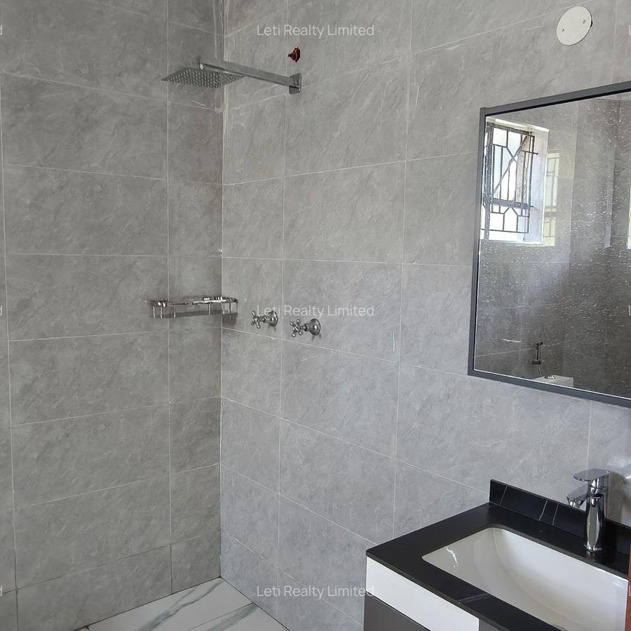 4 Bed Townhouse with En Suite in Lavington - 6