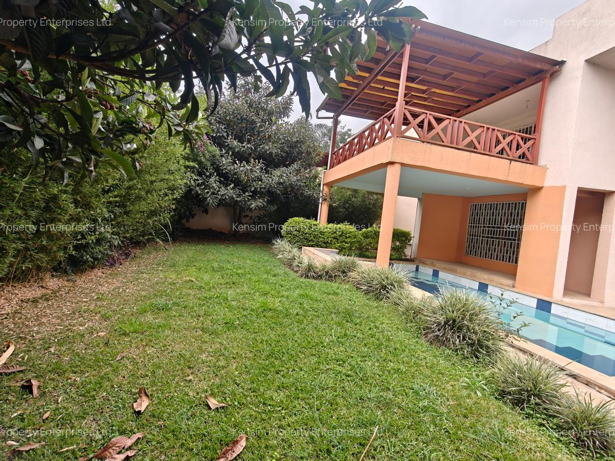 4 Bed Townhouse with En Suite in Lavington - 18