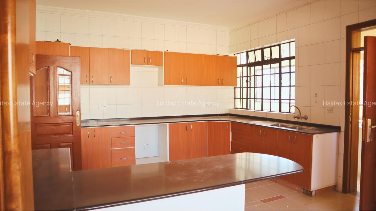 4 Bed Apartment with Borehole in General Mathenge - 5
