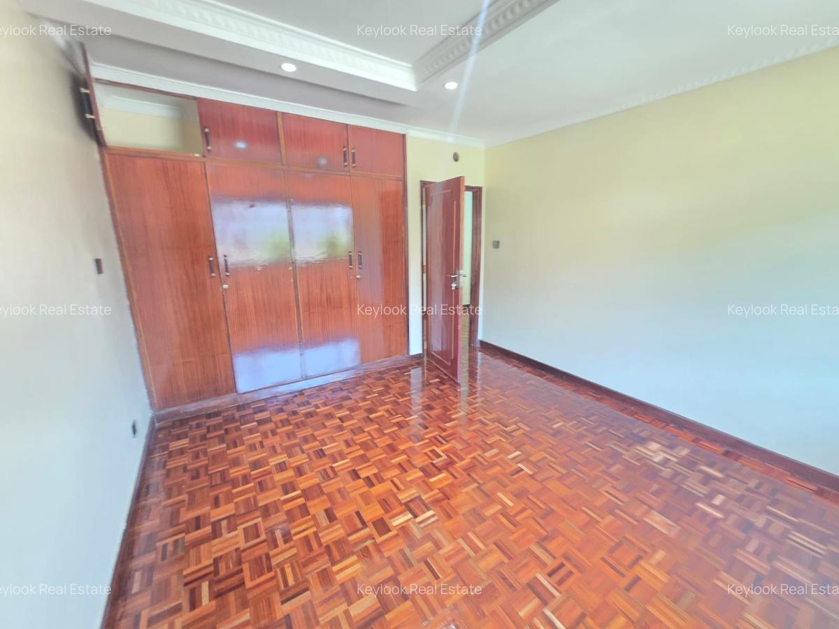 4 Bed Townhouse with En Suite at Riara Road - 16