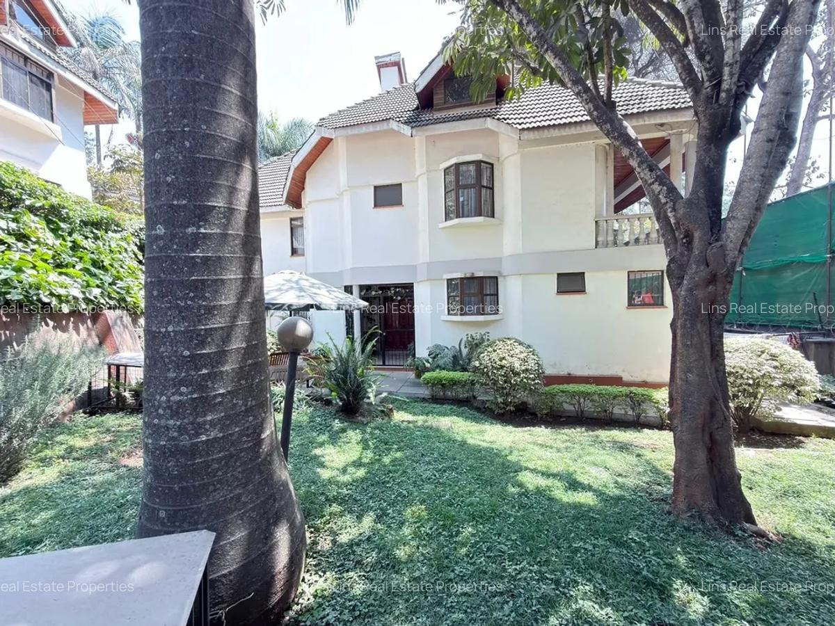 4 Bed Townhouse with En Suite in Westlands Area - 2