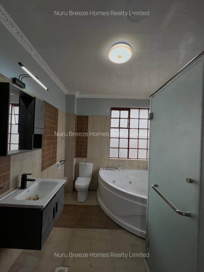 3 Bed Apartment with En Suite in Riverside - 5