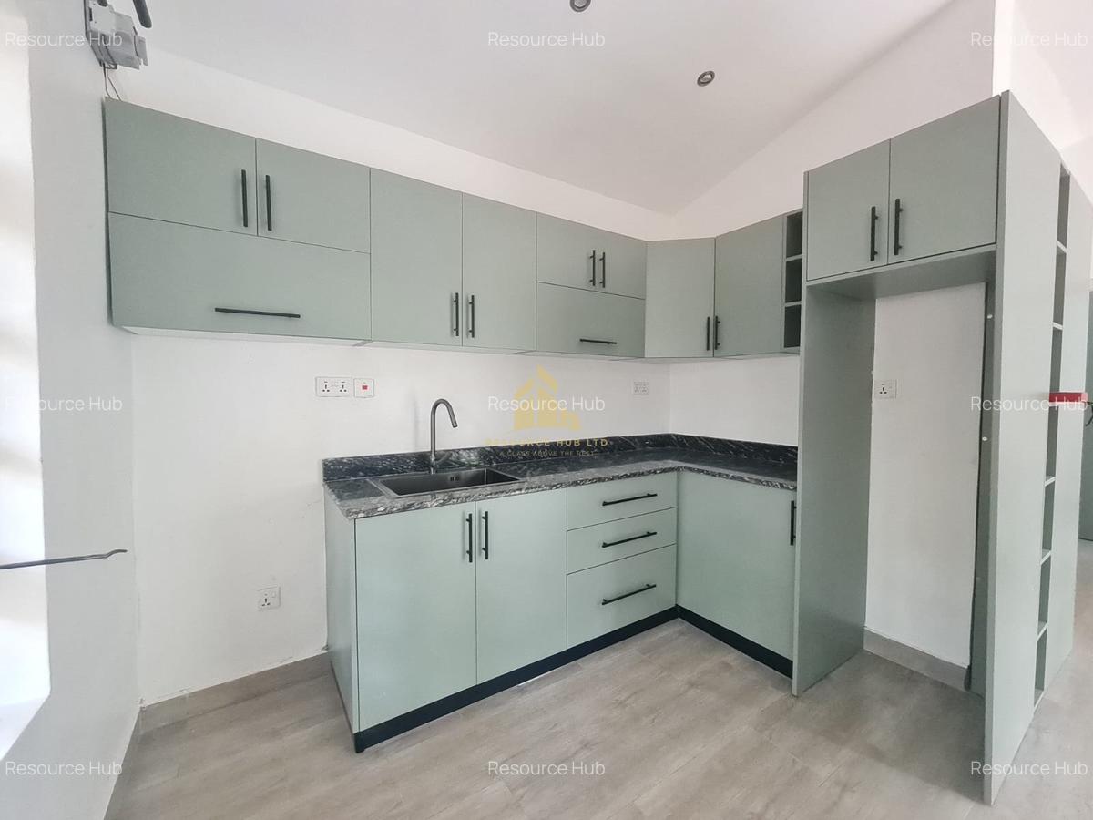 1 Bed House with En Suite at Karen - 6