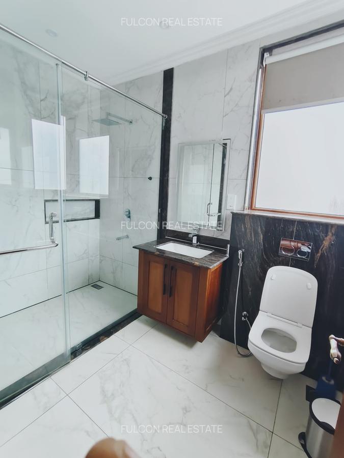 6 Bed Villa with En Suite in Lavington - 15
