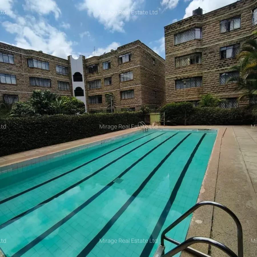 4 Bed Apartment with Swimming Pool in Kilimani - 19