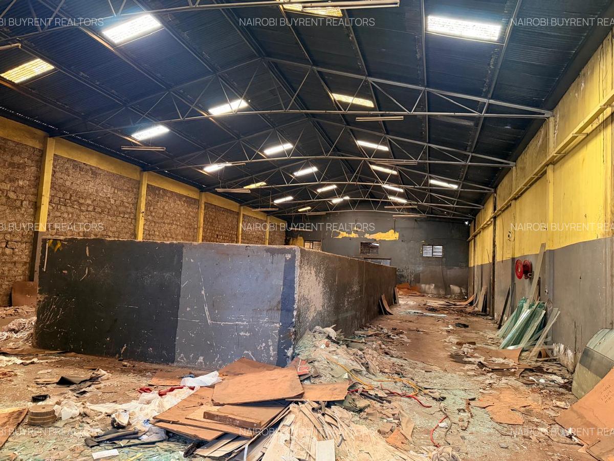 Warehouse with Fibre Internet in Industrial Area - 6