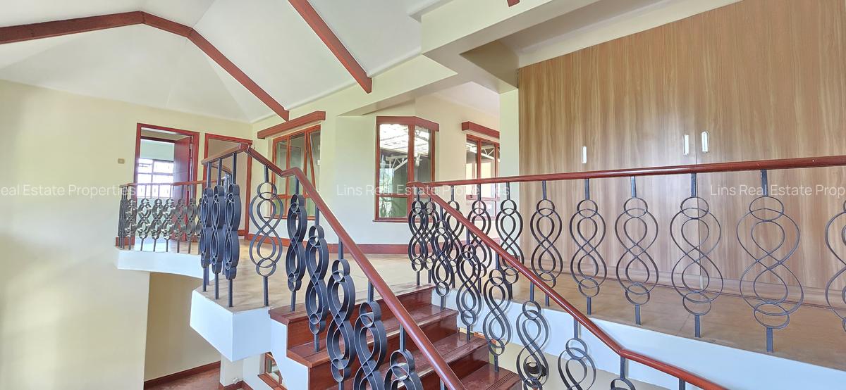 5 Bed Townhouse with En Suite in Runda - 16