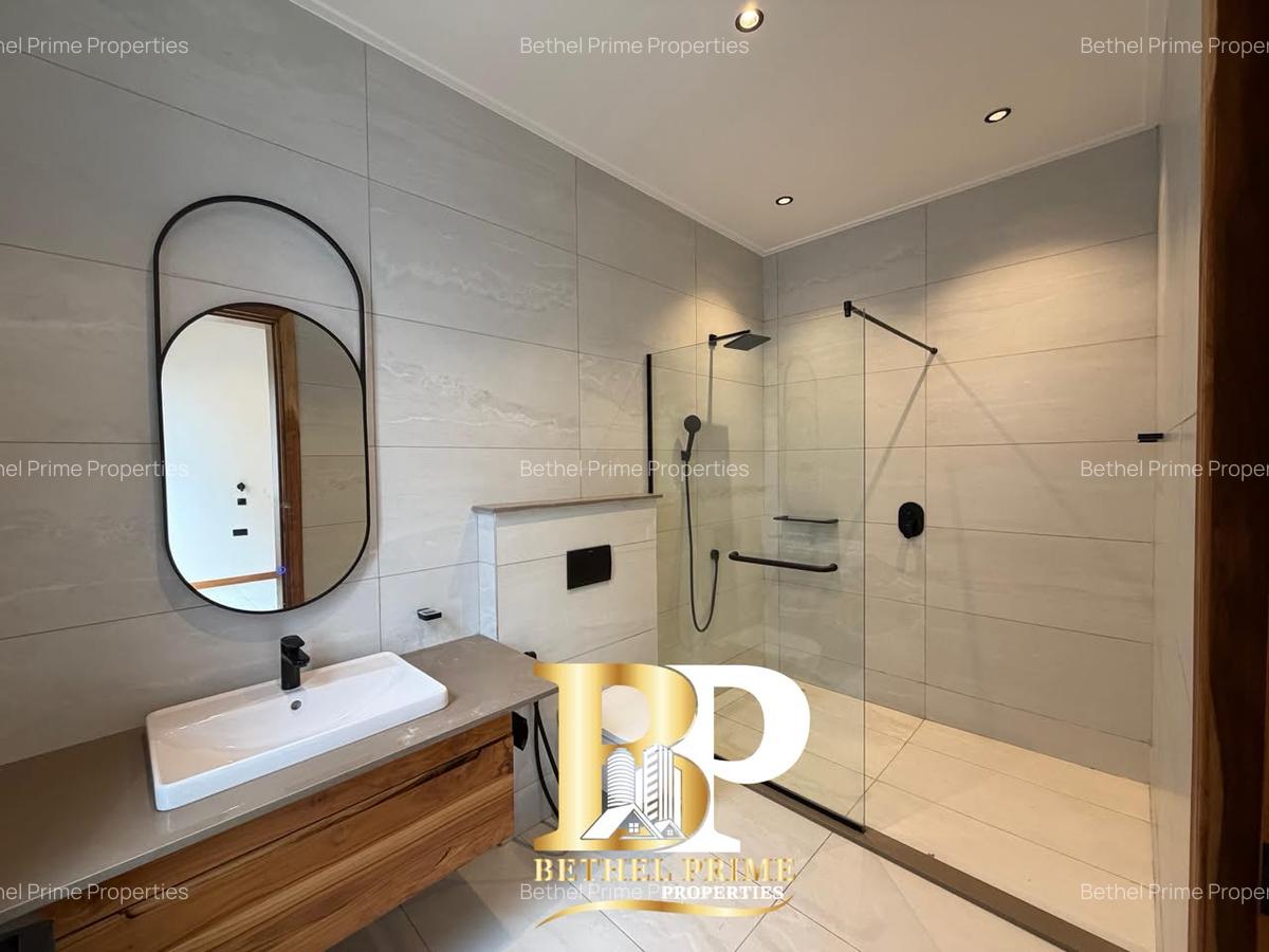 4 Bed Apartment with En Suite in Loresho - 16