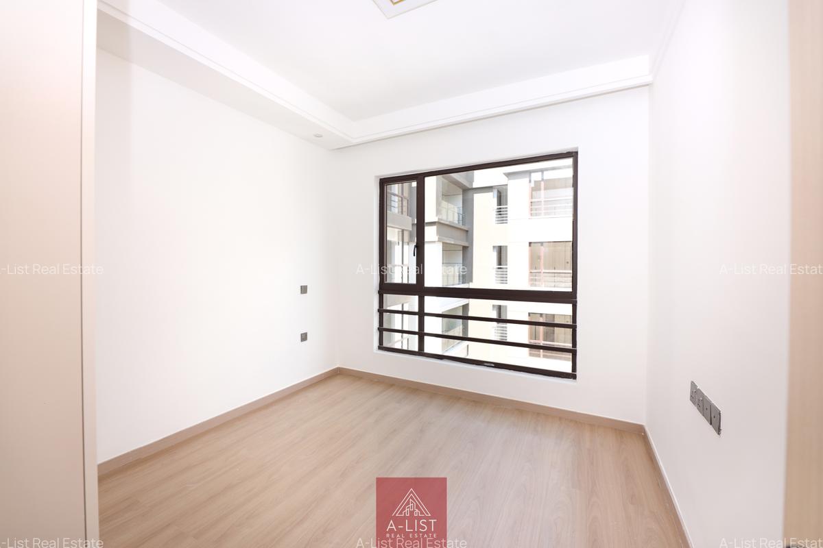 3 Bed Apartment with En Suite at Riverside Drive - 5