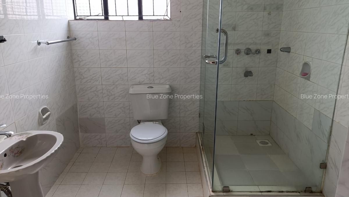 5 Bed House with En Suite at Off Runda Grove - 11