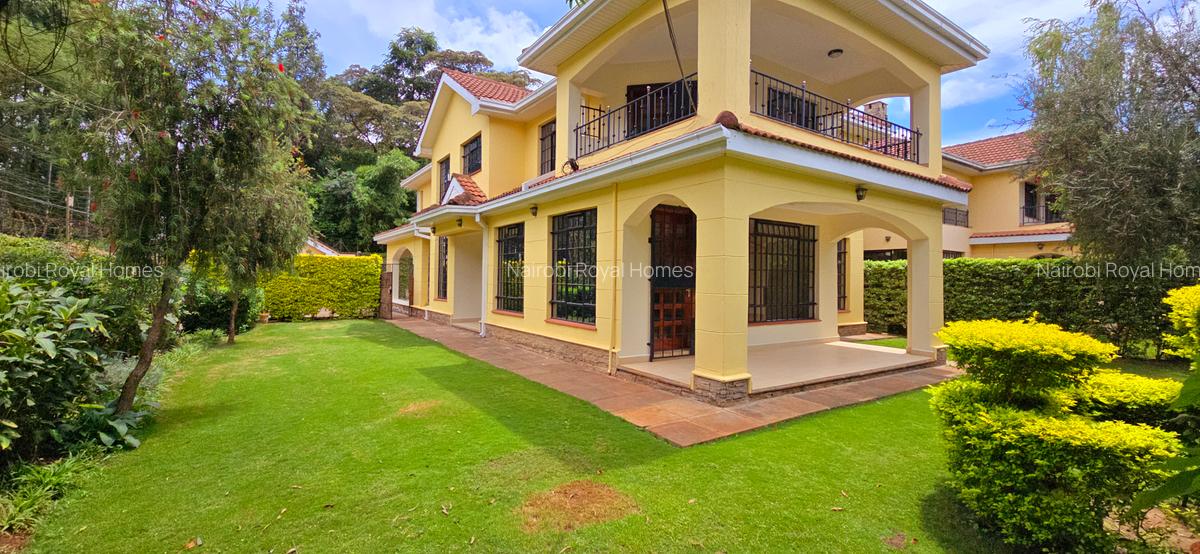 4 Bed Townhouse with En Suite at Convent Drive - 2