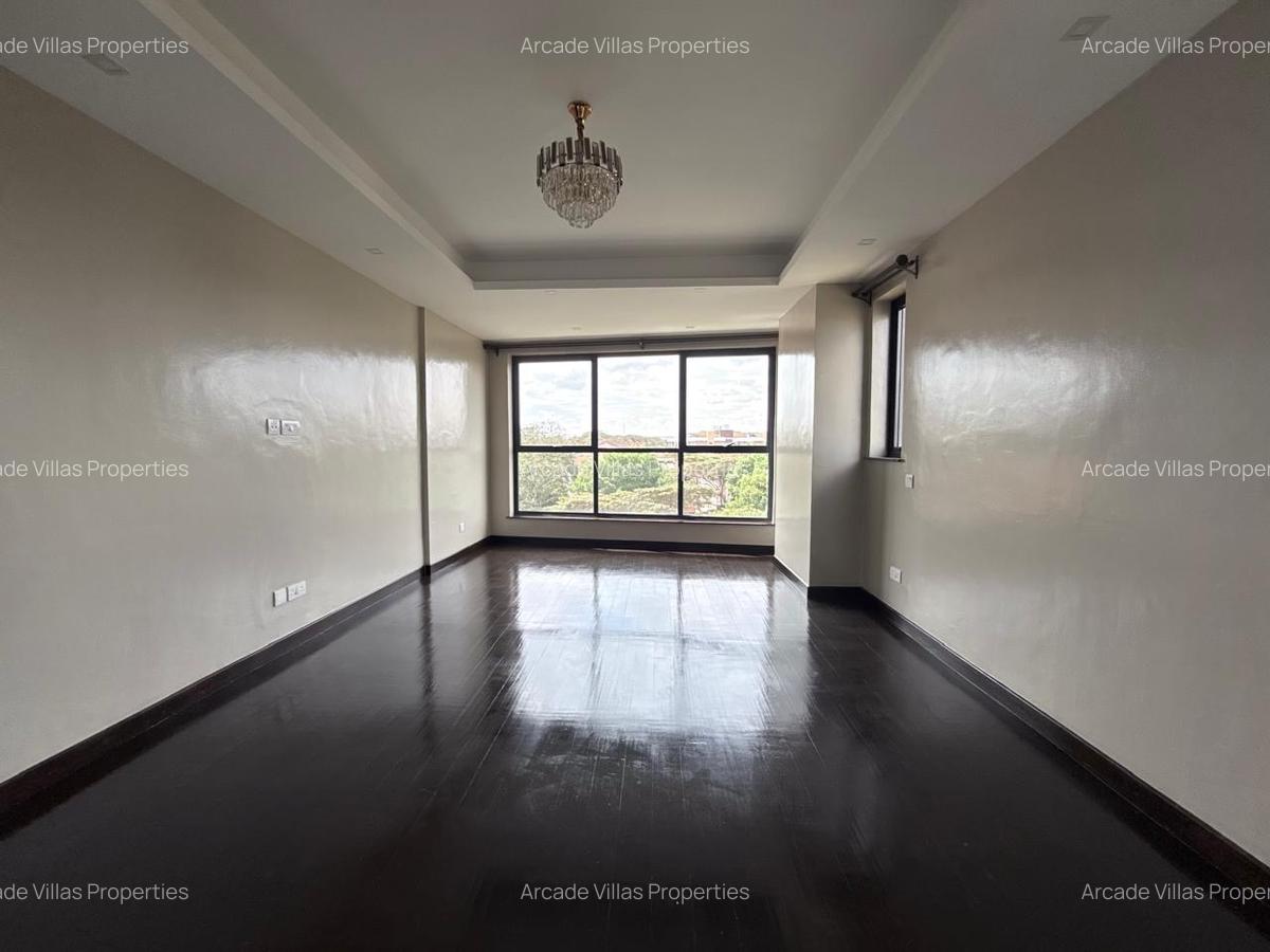 4 Bed Apartment with En Suite in Lavington - 8