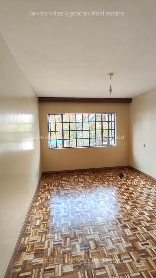 5 Bed Townhouse with En Suite at Brookside - 11