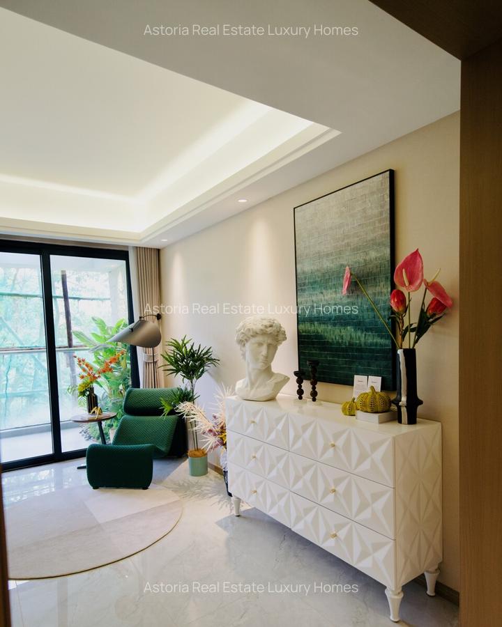 3 Bed Apartment with En Suite at 2026-410 - 20