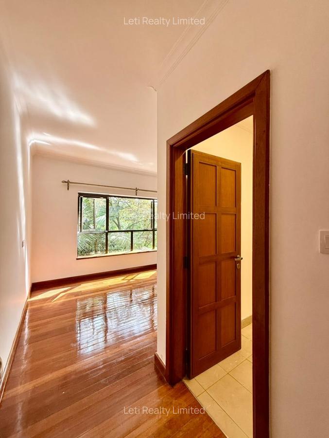 5 Bed Townhouse with En Suite in Kileleshwa - 7