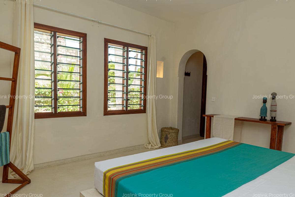 3 Bed Townhouse with En Suite in Nyali Area - 6