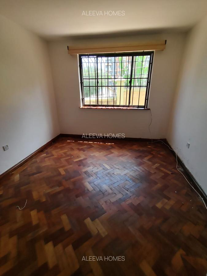 3 Bed Apartment with En Suite in Lavington - 9