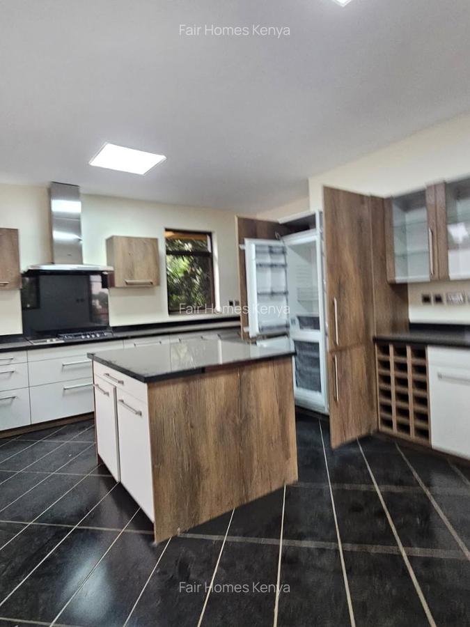 5 Bed Townhouse with En Suite at Lavington Green - 9