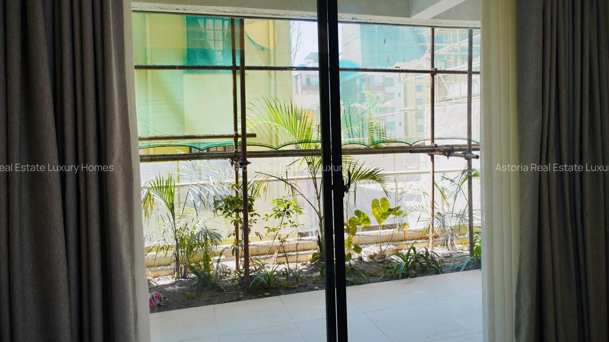 1 Bed Apartment with En Suite at 2026-518 1 Bed - 18