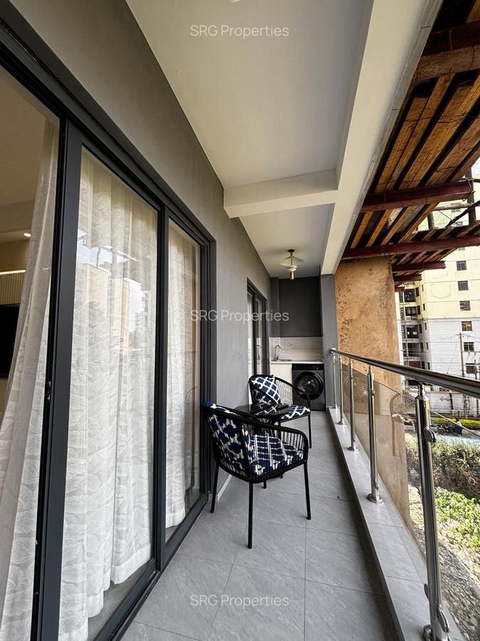 1 Bed Apartment with En Suite in Lavington - 2
