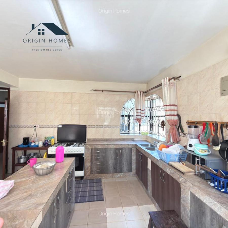 7 Bed House with En Suite at Kitisuru - 7