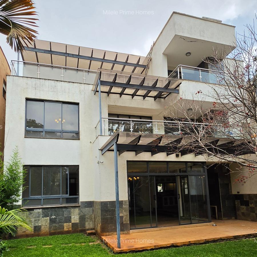 5 Bed Villa with En Suite at Owashika Drive - 1