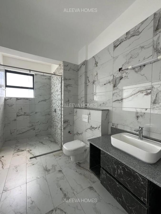 2 Bed Apartment with En Suite in Kilimani - 11