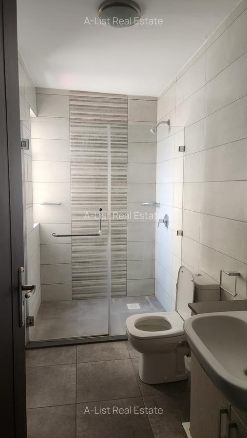 2 Bed Apartment with En Suite at Ojijo Road - 11