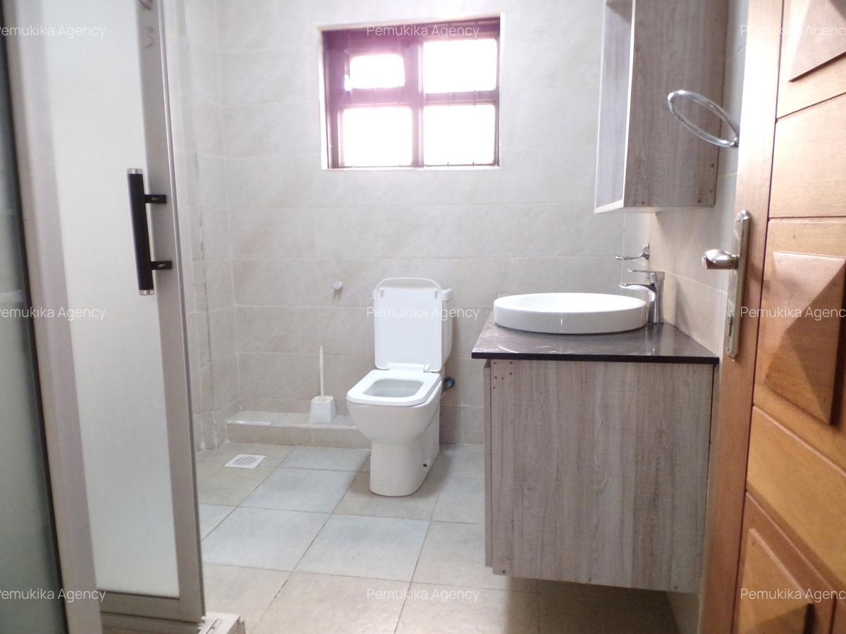 7 Bed House with En Suite at Hillcrest Road - 6