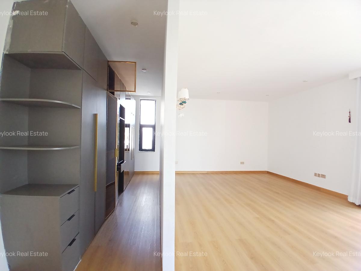 5 Bed Townhouse with En Suite at Lavington Green - 9