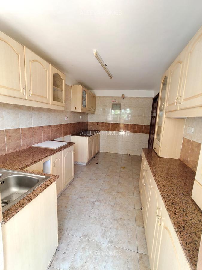 3 Bed Apartment with En Suite in Lavington - 3