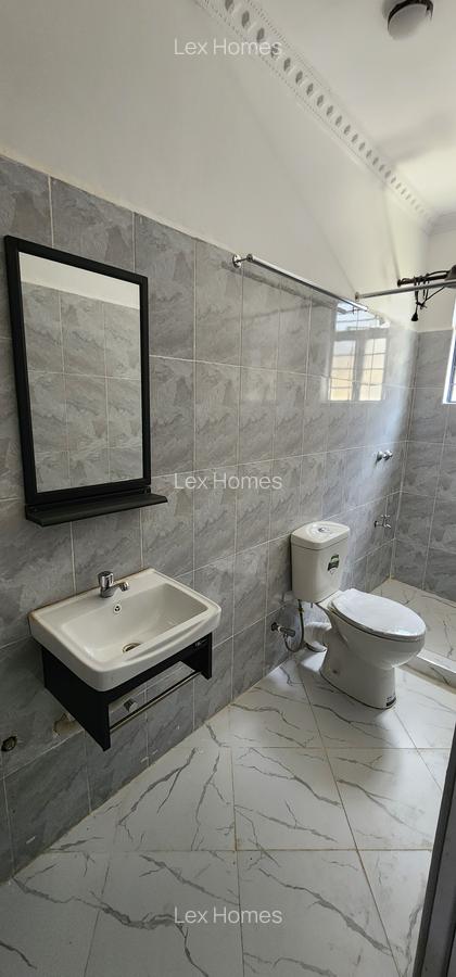 4 Bed House with En Suite at Rimpa Road - 12