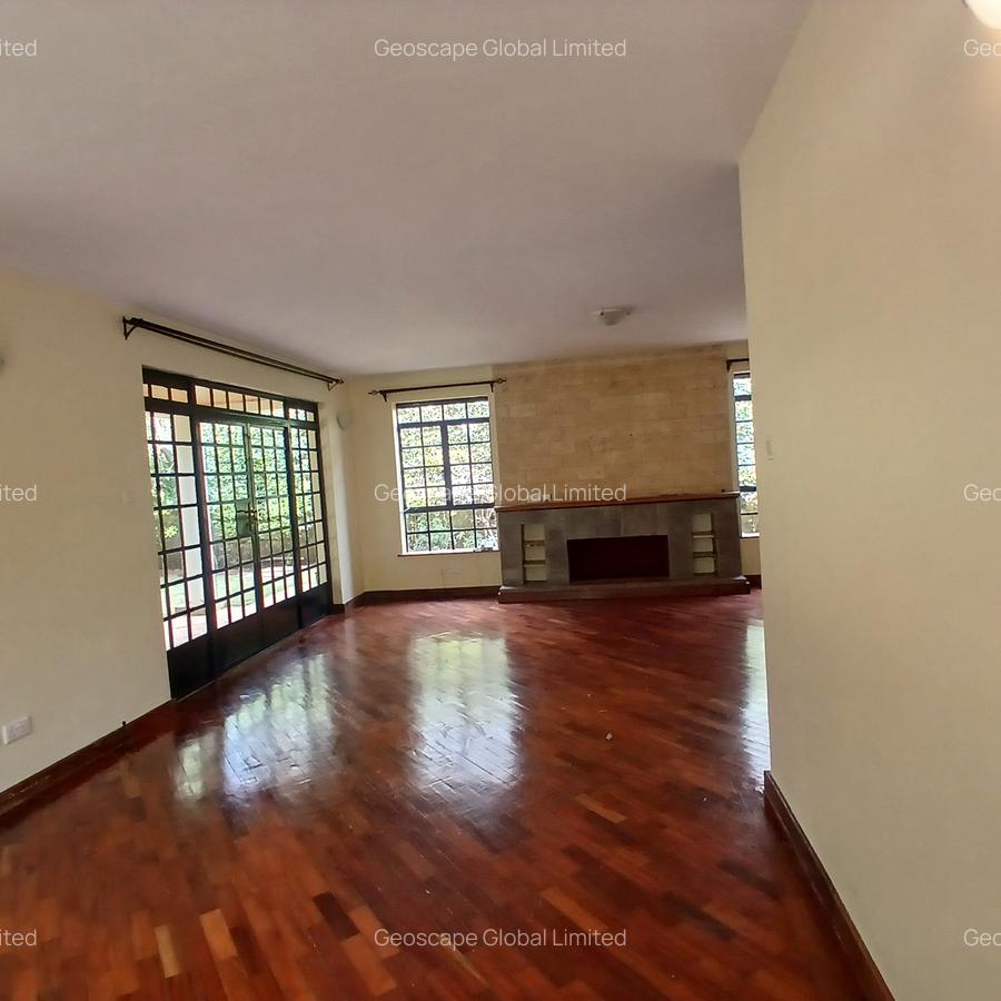 4 Bed Townhouse with En Suite in Kiambu Road - 10
