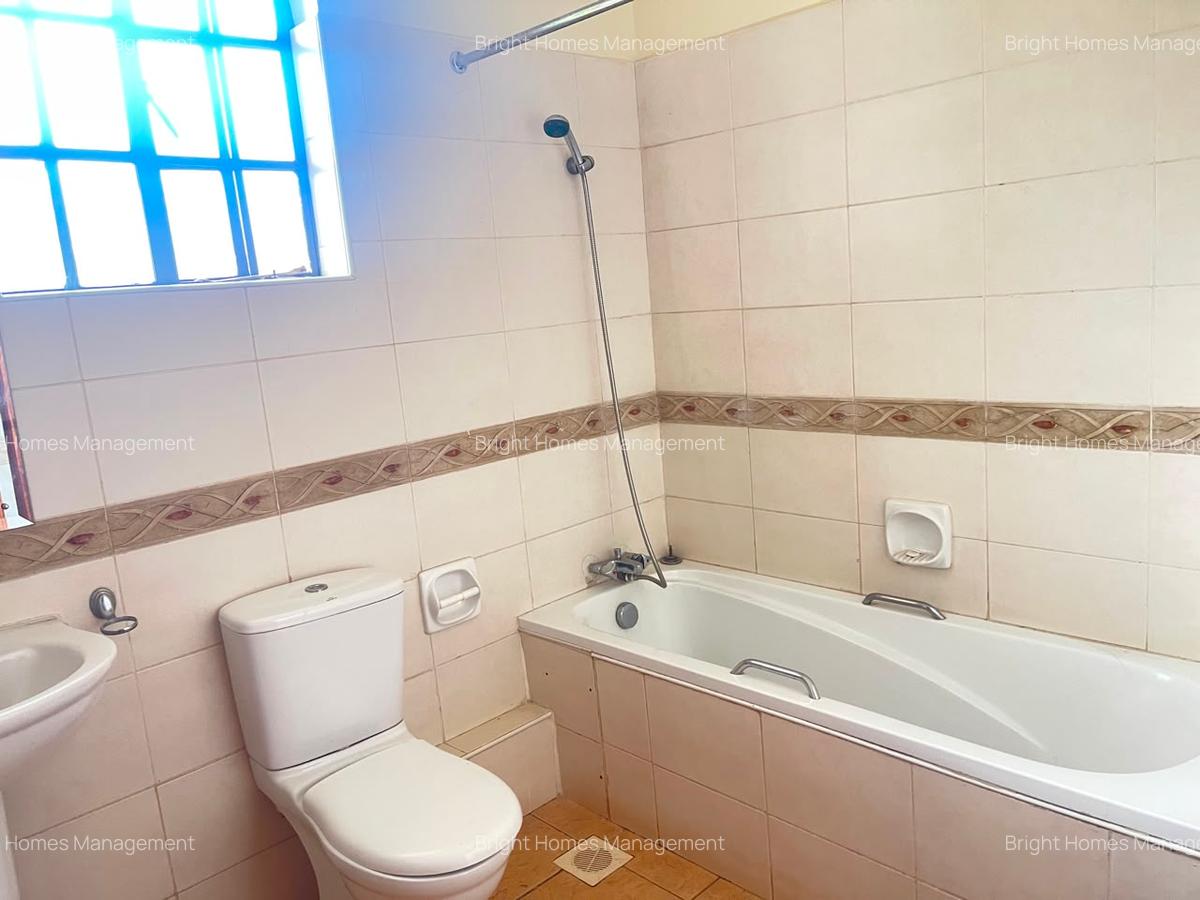 4 Bed Townhouse with En Suite in Kitisuru - 11