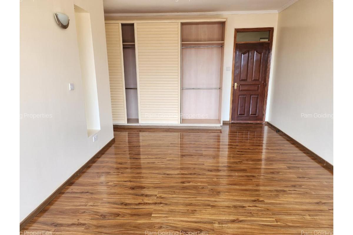 4 Bed House with En Suite at Runda Ridge - 6