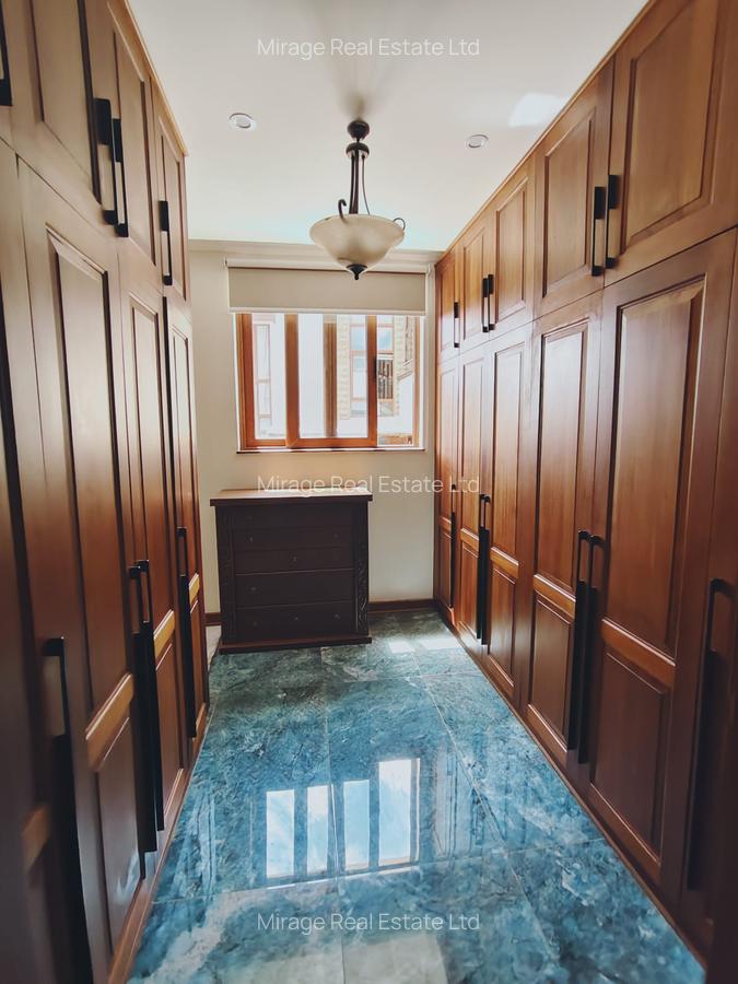 6 Bed Villa with En Suite in Lavington - 8