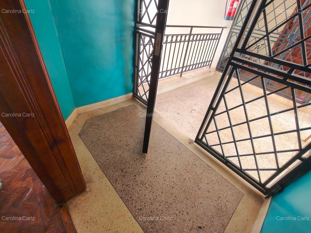 3 Bed Apartment with En Suite at Brookside Drive - 20
