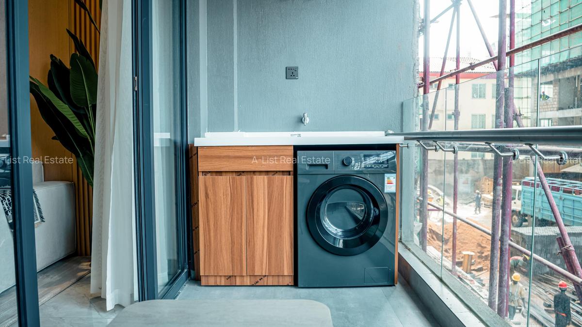 1 Bed Apartment with En Suite at Peponi Road - 3