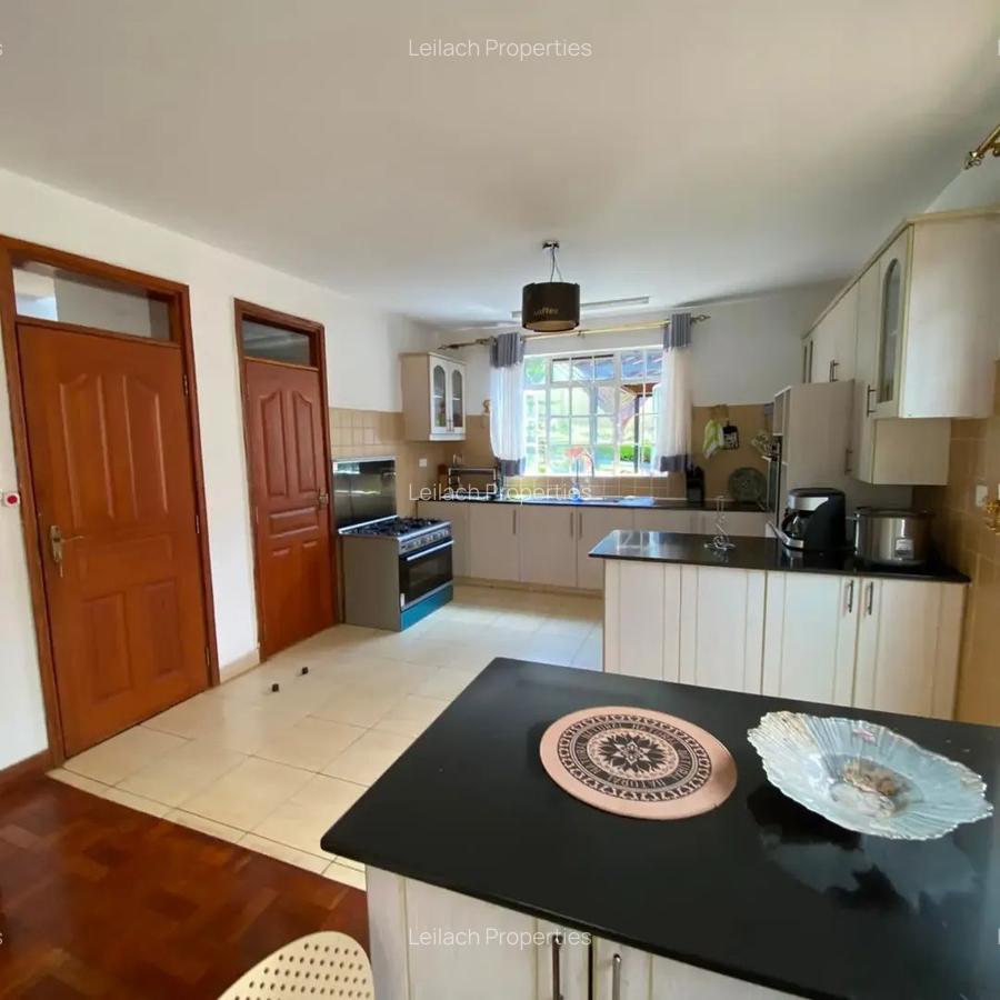 4 Bed House with En Suite in Runda - 8