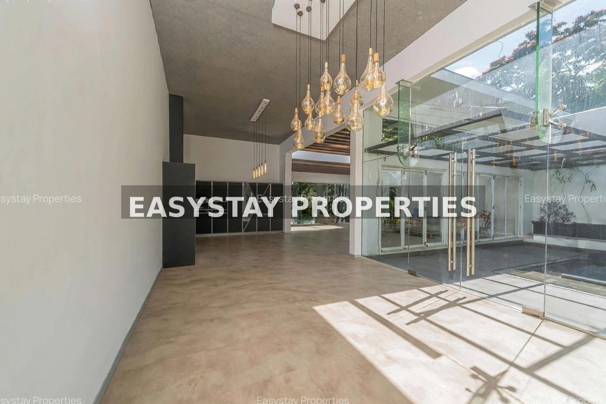 4 Bed House with En Suite in Runda - 3
