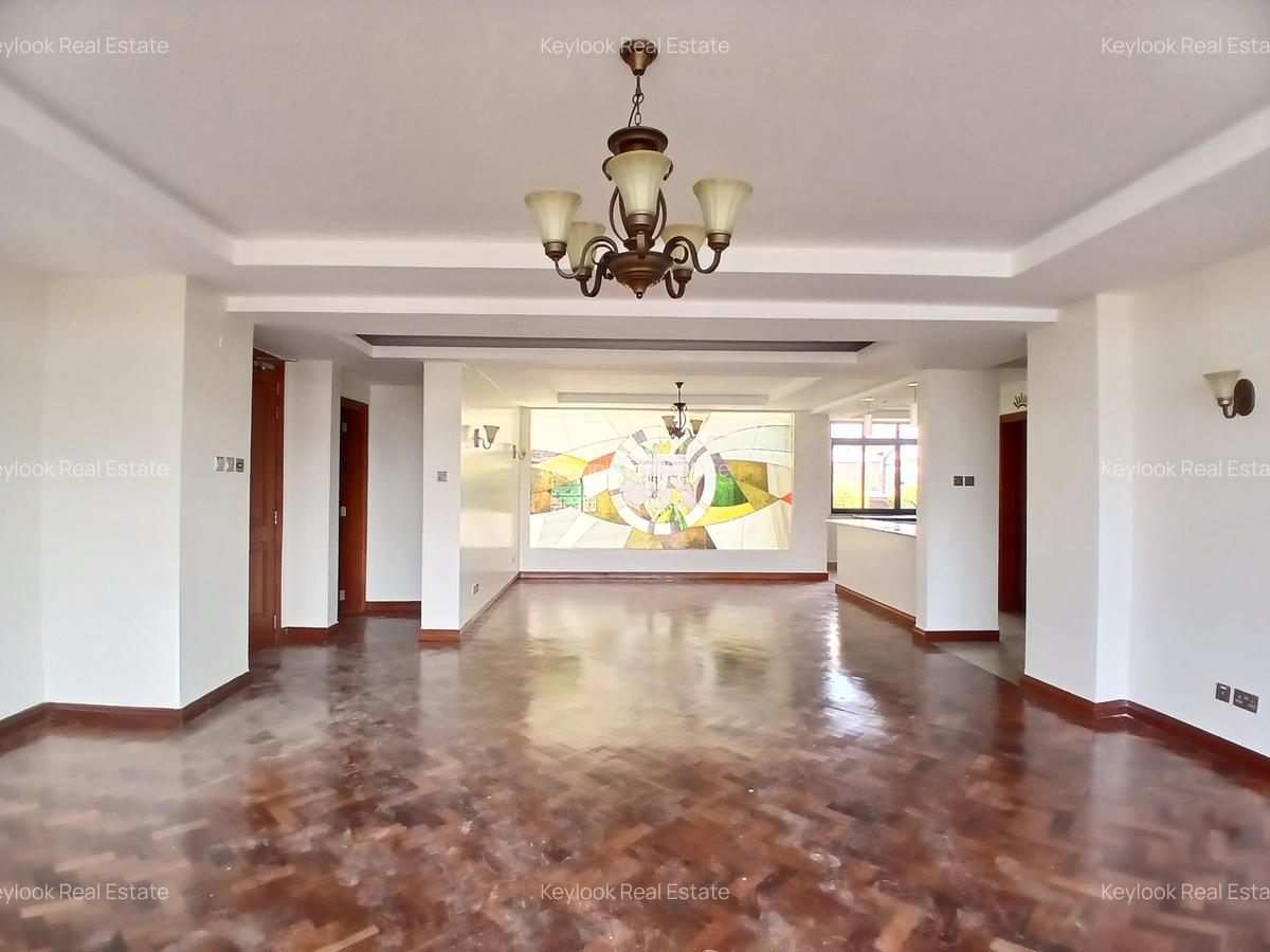 3 Bed Apartment with En Suite in Riverside - 19