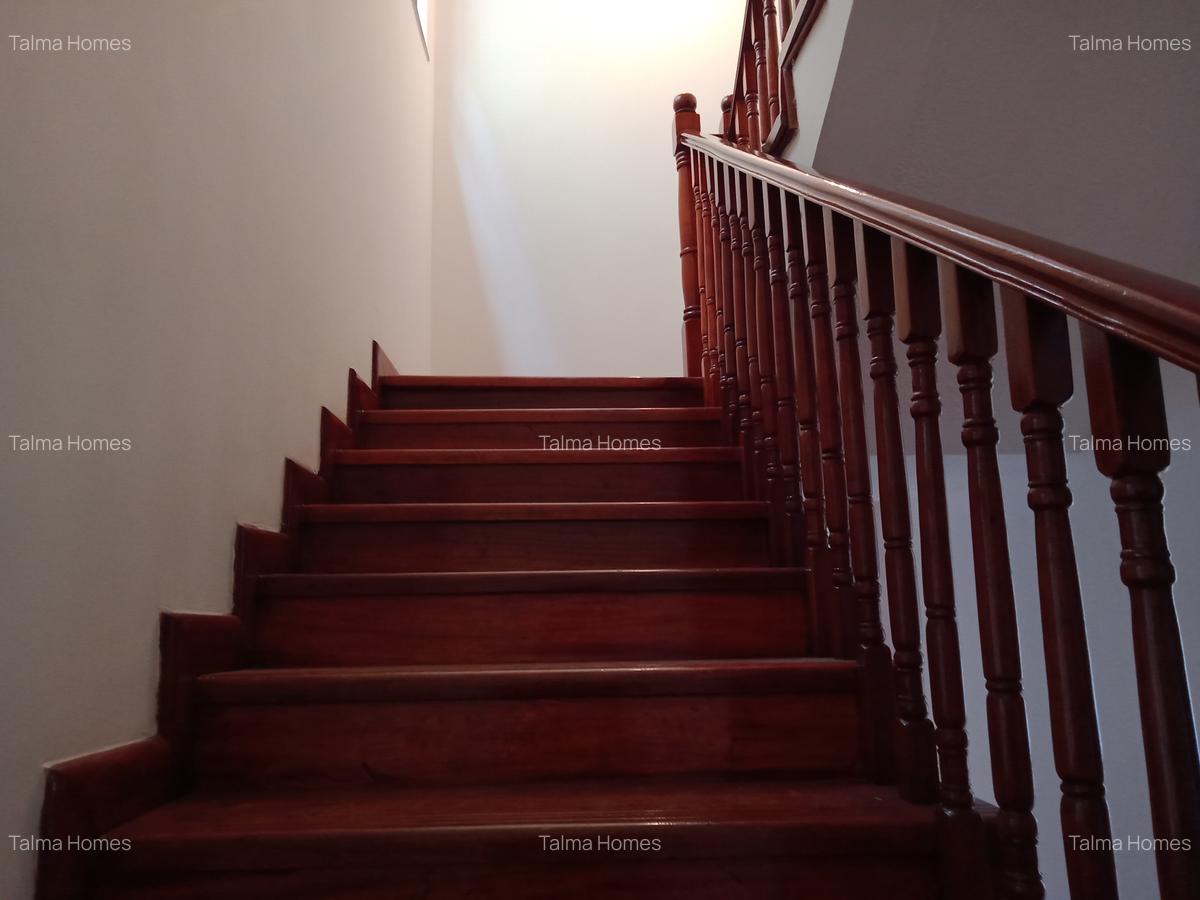4 Bed Townhouse with En Suite at Lavington Green - 6