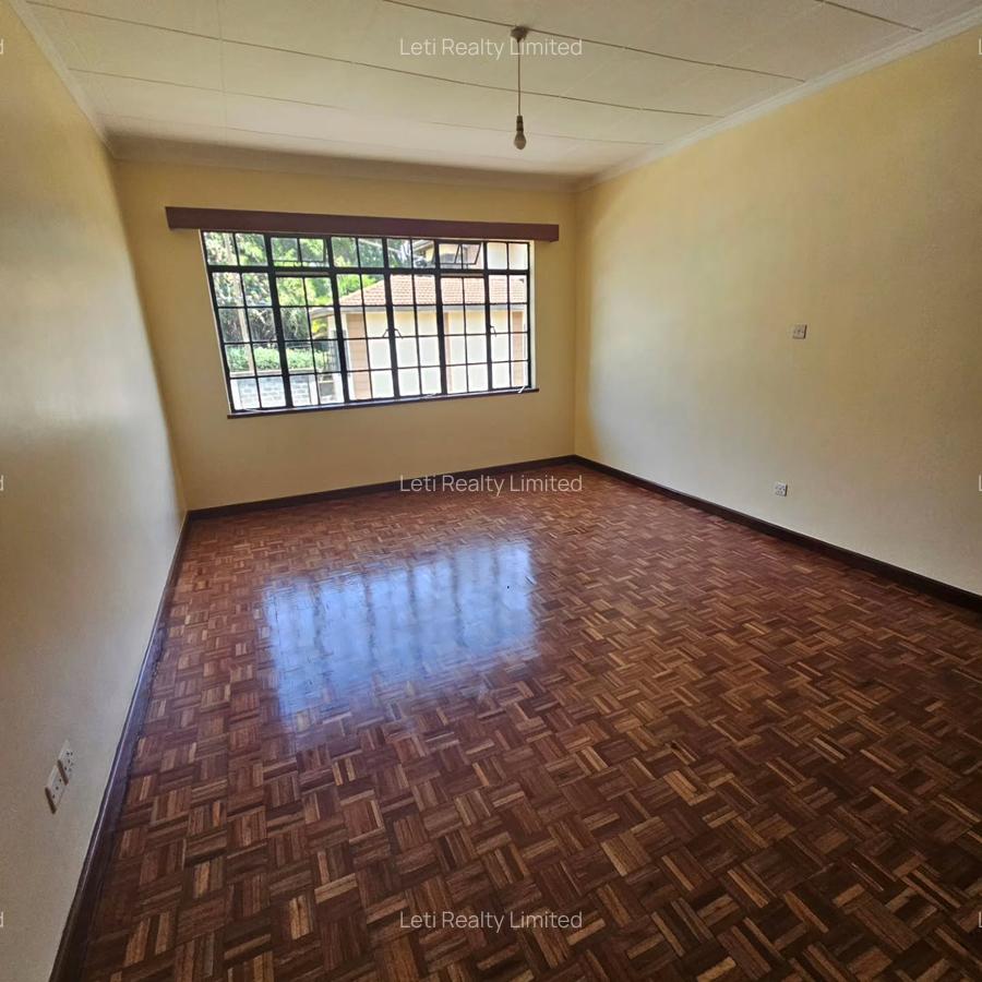 4 Bed Townhouse with En Suite in Lavington - 17