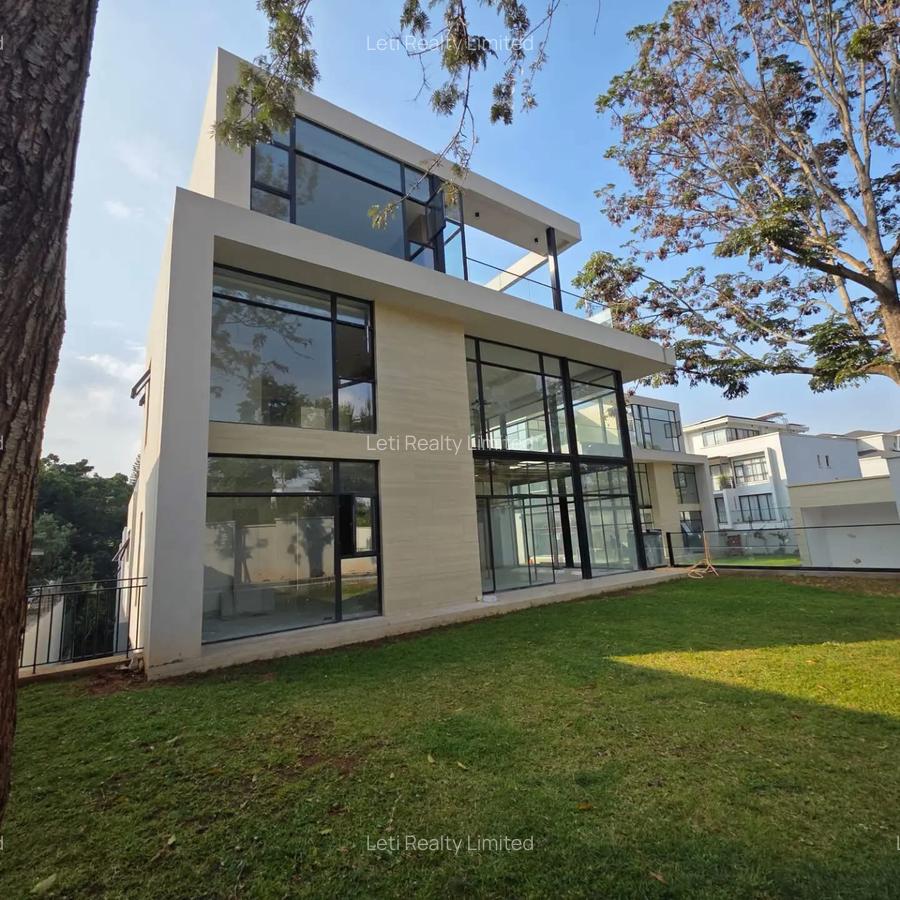 6 Bed Townhouse with En Suite in Lavington - 1