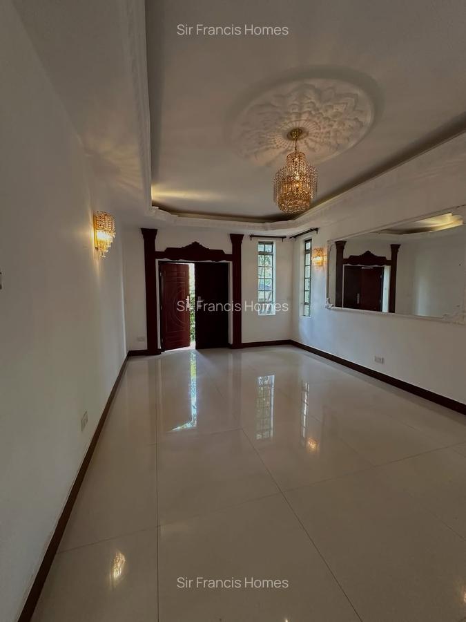 6 Bed House with En Suite at Nyari - 10