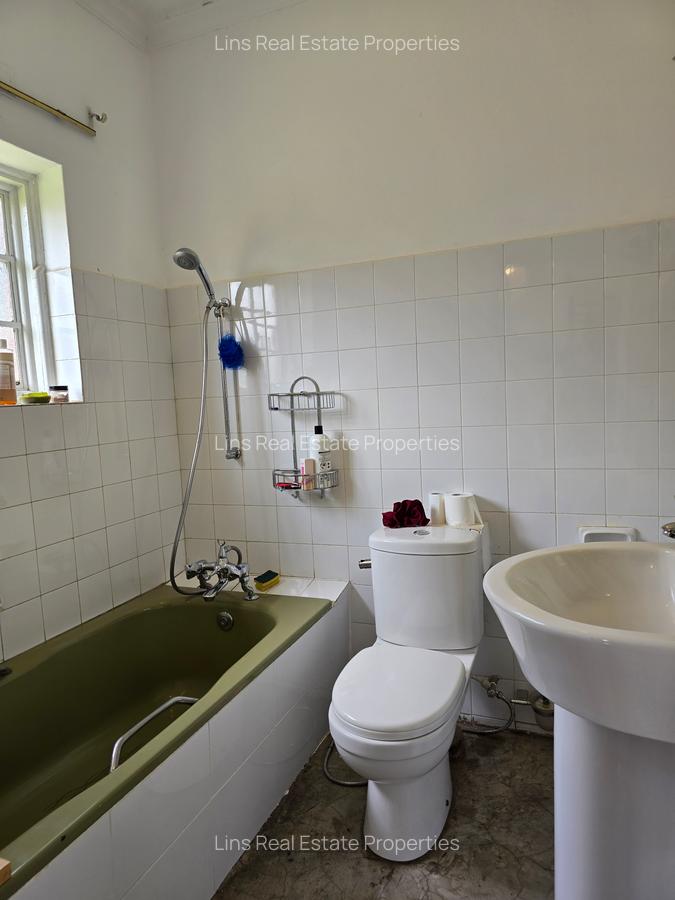 4 Bed House with En Suite in Muthaiga - 12