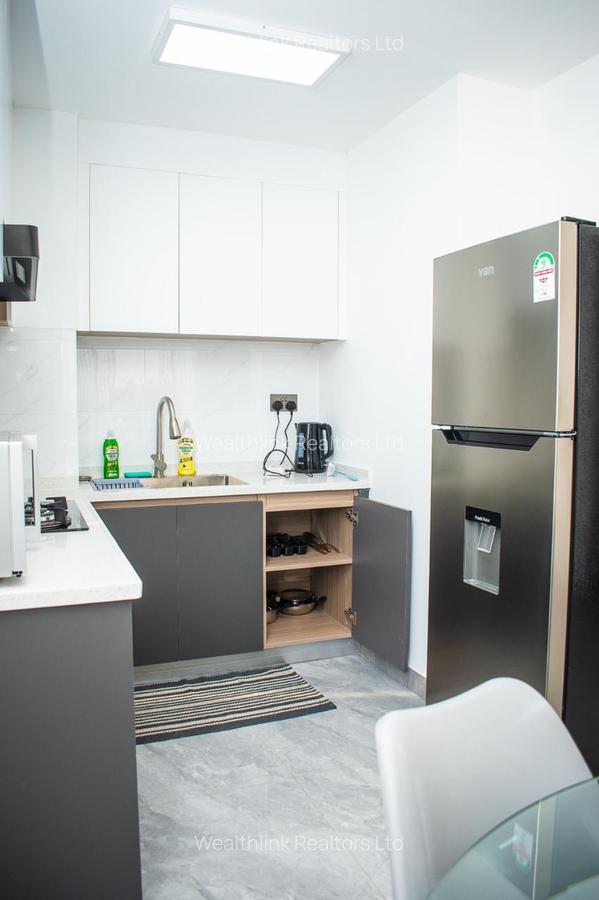 Serviced 2 Bed Apartment with En Suite at Kilimani - 9