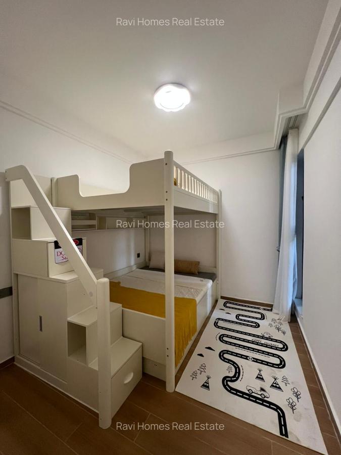 1 Bed Apartment with Swimming Pool at Dennis Pritt - 7